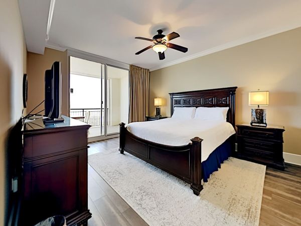 Destin Vacation Rental - 3 Bedrooms Plus Loft - Sleeps 14