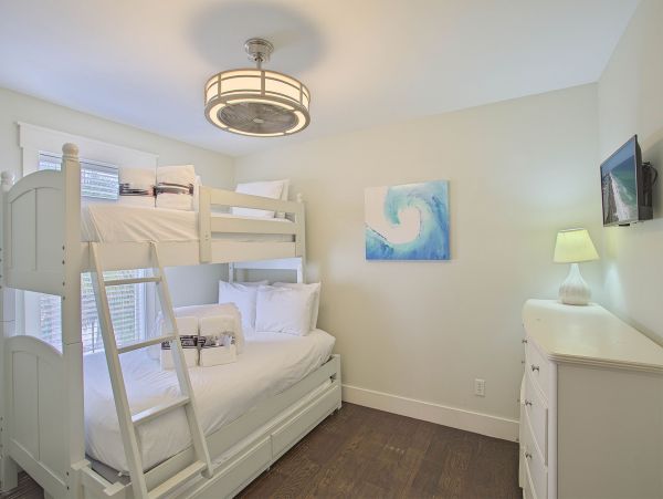 Destin Vacation Rental - 3 Bedrooms Plus Loft - Sleeps 14