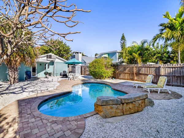 Anna Maria Island Stunning 2 Bedroom Rental