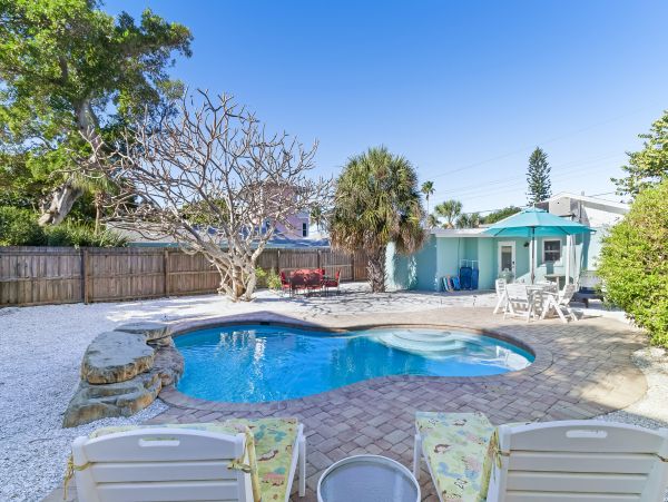 Anna Maria Island Stunning 2 Bedroom Rental