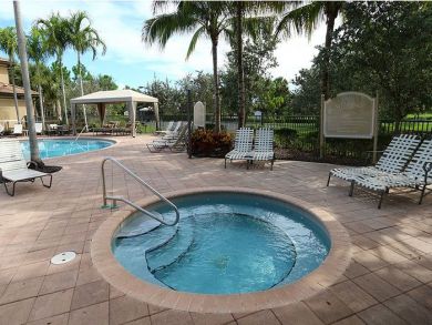 Naples Condo 894995