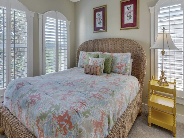 Fantastic Fourth Floor Villa Stroll To Beach