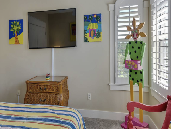 Fantastic Fourth Floor Villa Stroll To Beach