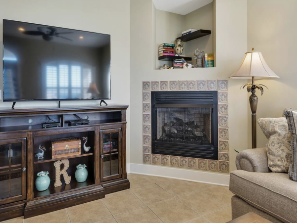 Fantastic Fourth Floor Villa Stroll To Beach