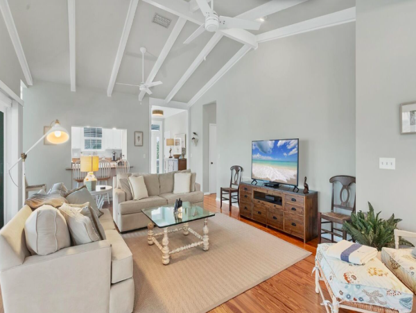 Boca Grande Three Bedroom Luxury Home With Pool Sleeps Six