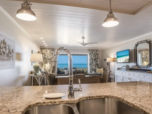Lovely 3 Bedroom Vacation Condo in Boca Grande on Beach