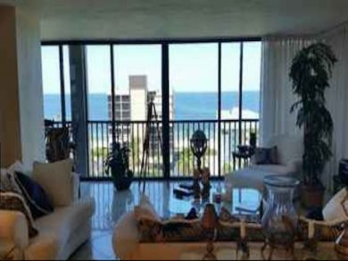 2 bedroom 2 bath condo in Naples