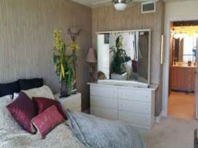 2 bedroom 2 bath condo in Naples