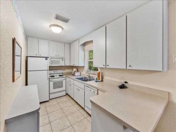 Boca Grande Vacation Pool Home With Four Bedrooms Sleeps 8