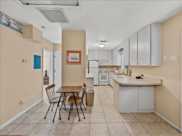 Boca Grande Vacation Pool Home With Four Bedrooms Sleeps 8