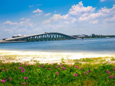 Sanibel Home 895168