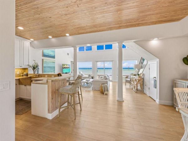 Water front new rental on Anna Maria Island