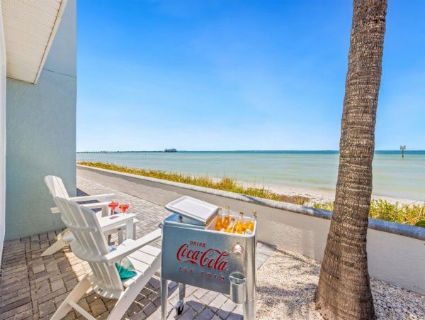 Water front new rental on Anna Maria Island