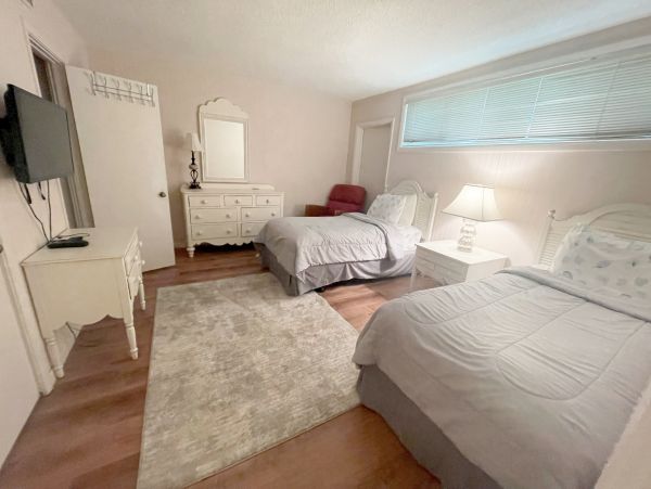 Stay on Lido Key and Stroll to Posh St Armands Circle