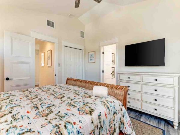 Anna Maria Luxury Vacation Rental Home Sleeps Six Guests