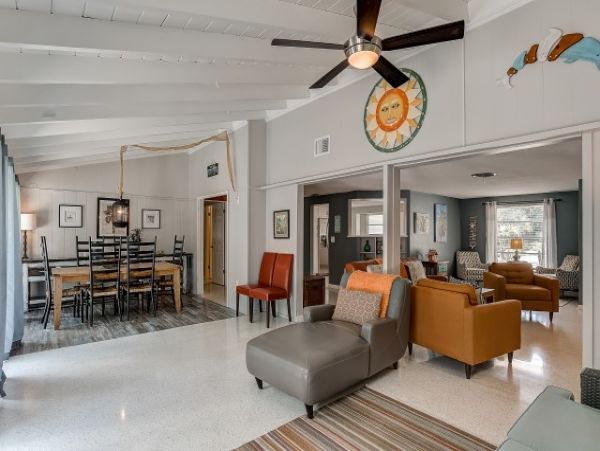 Siesta Vacation Cottage Sleeps Ten Guests
