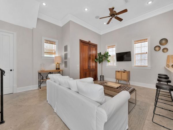 Seagrove Beach Four Bedroom Luxury Vacation Home Sleeps 12