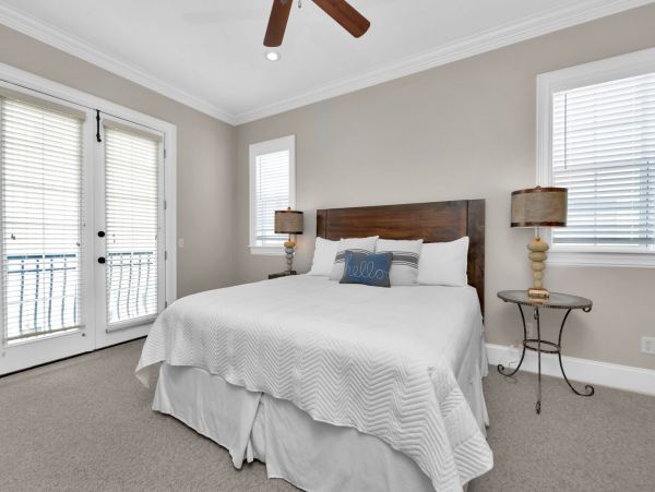 Seagrove Beach Four Bedroom Luxury Vacation Home Sleeps 12
