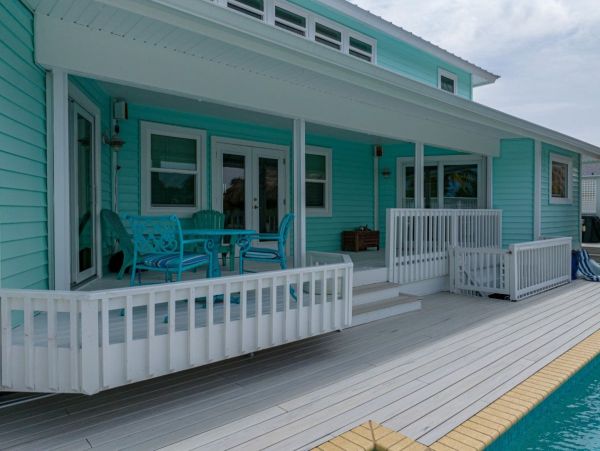Boca Grande 4 Bedroom Home with Spa & Pool Sleeps 8