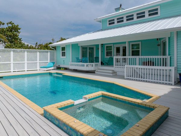 Boca Grande 4 Bedroom Home with Spa & Pool Sleeps 8