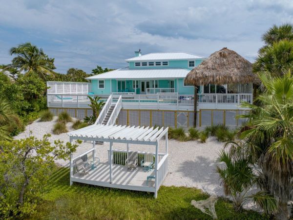 Boca Grande 4 Bedroom Home with Spa & Pool Sleeps 8