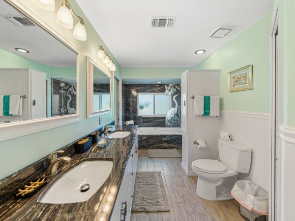 Boca Grande 4 Bedroom Home with Spa & Pool Sleeps 8