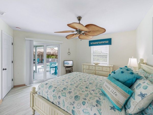 Boca Grande 4 Bedroom Home with Spa & Pool Sleeps 8