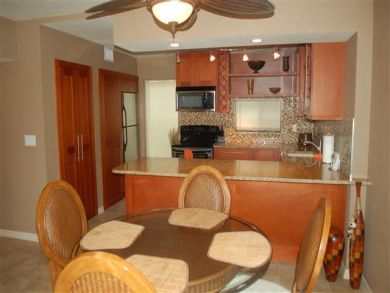 Lovely 2bd 2ba  Condo - Siesta Key