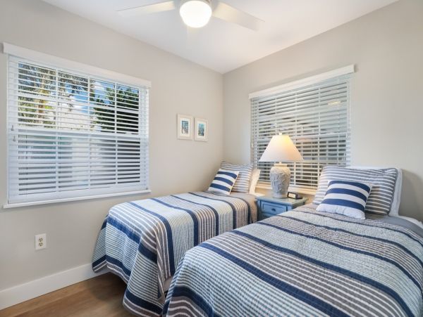 Holmes Beach Luxurious Four Bedroom Pool Home