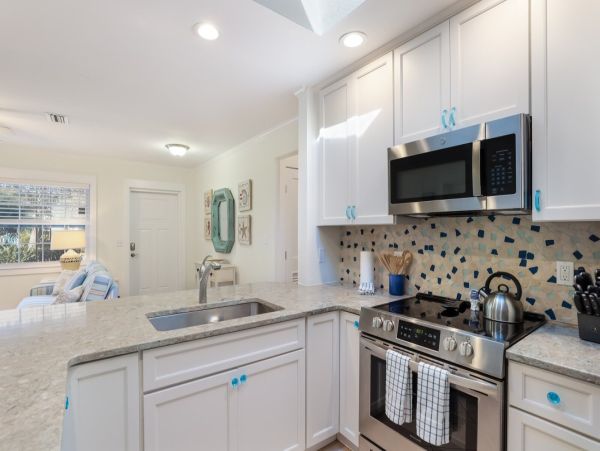 Holmes Beach Luxurious Four Bedroom Pool Home
