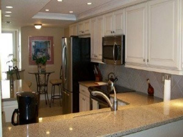 Beautiful Anna Maria Island Beachfront Condo 2 Bedrooms