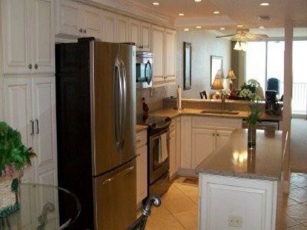Beautiful Anna Maria Island Beachfront Condo 2 Bedrooms