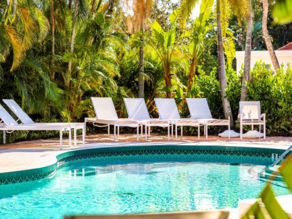 Modern Anna Maria Vacation Condo One Bedroom Walk To Beach