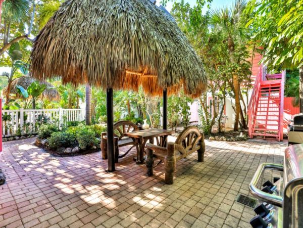 Modern Anna Maria Vacation Condo One Bedroom Walk To Beach