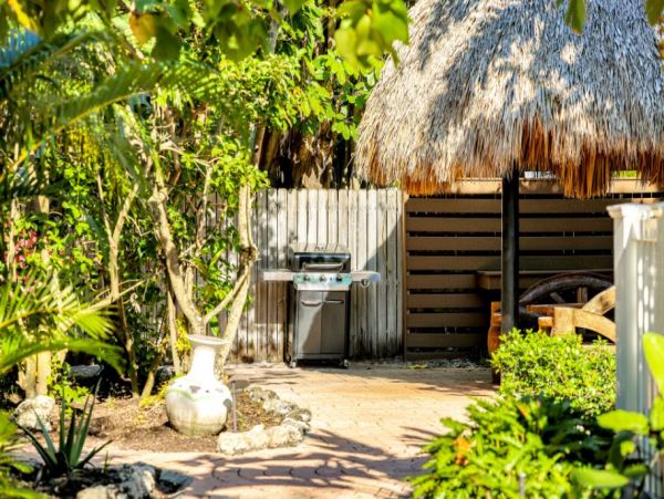 Modern Anna Maria Vacation Condo One Bedroom Walk To Beach
