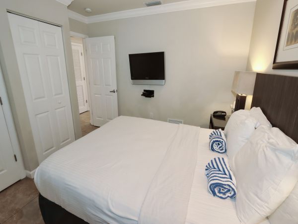 One Bedroom Vacation Condo in Bradenton Beach