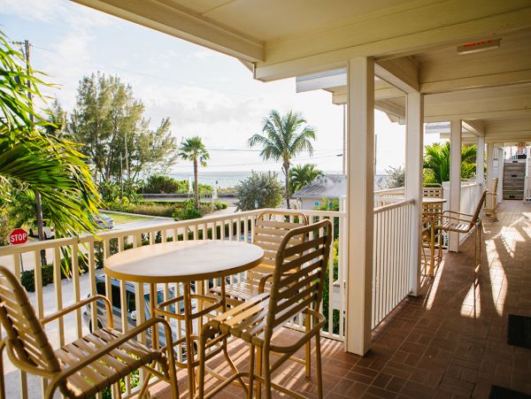 One Bedroom Vacation Condo in Bradenton Beach