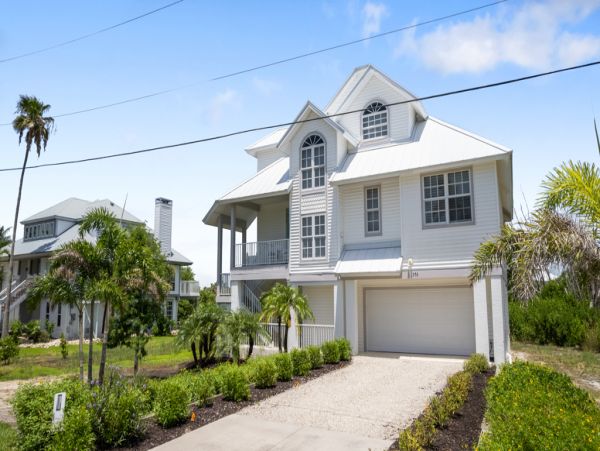 Sanibel Island Vacation Rental - Tropical Hideaway with Pool & Beach Access
