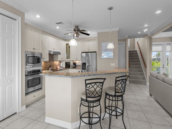 Sanibel Island Vacation Rental - Tropical Hideaway with Pool & Beach Access