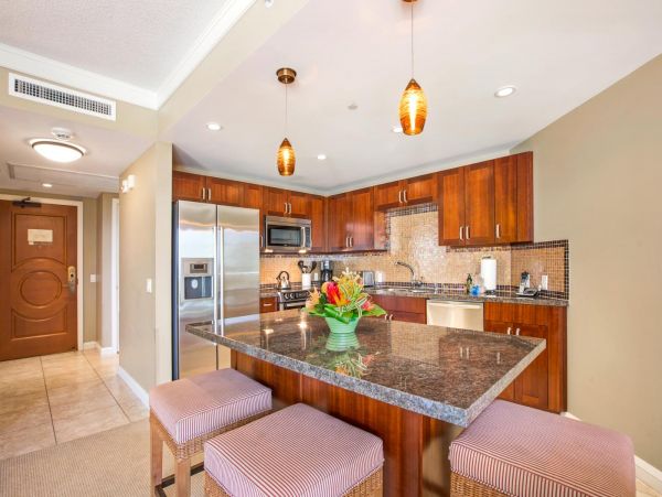Spacious Studio with Lovely Amenities