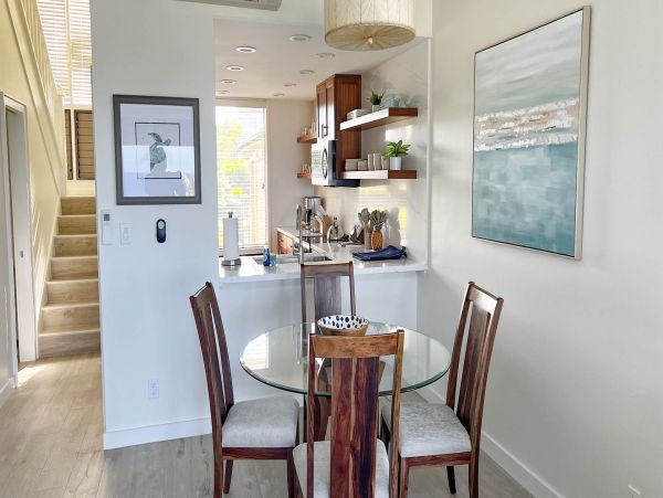 Charming Condo with Partial Ocean Views Sleeps 4