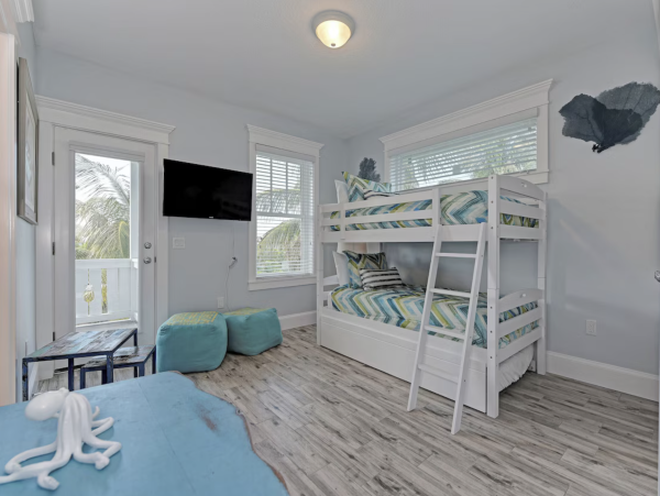 Luxury Six Bedroom Private Pool Rental on Anna Maria Island