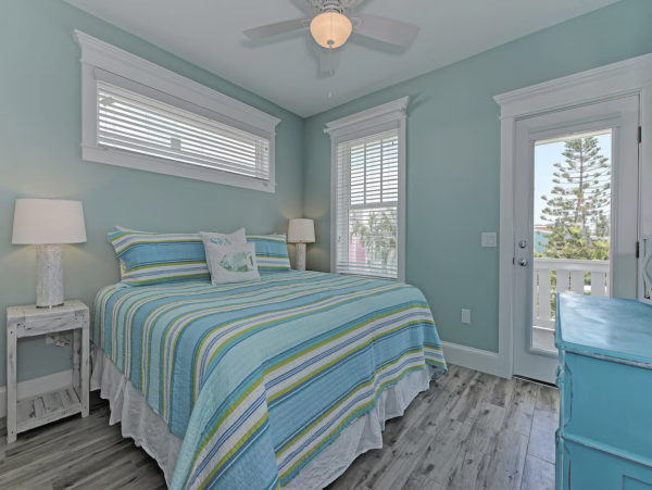 Luxury Six Bedroom Private Pool Rental on Anna Maria Island