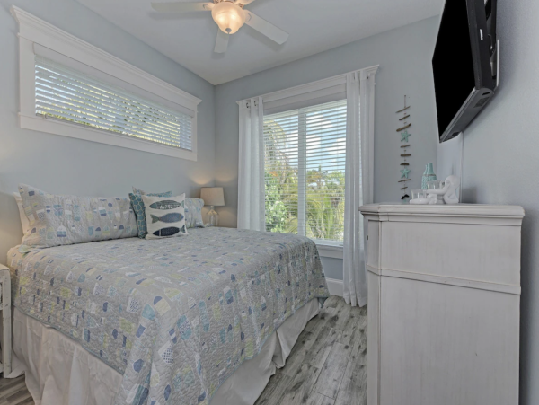 Luxury Six Bedroom Private Pool Rental on Anna Maria Island