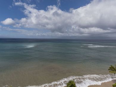 Lahaina Pacific Front Vacation Rental with Two Bedrooms