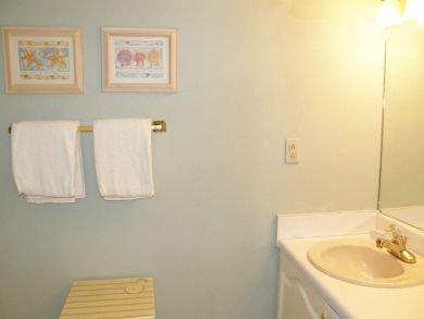 Destin One Bedroom Vacation Rental- Crystal Beach