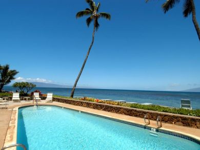 One of the Top One Bedroom Pacific Front Rentals Lahaina
