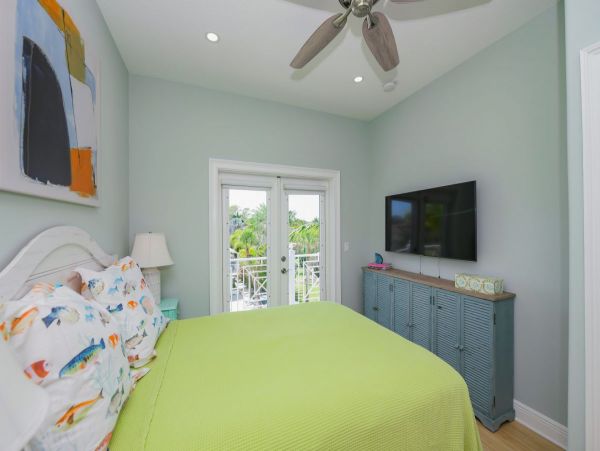 Anna Maria Island Holmes Beach Rental Home 6 Bedrooms