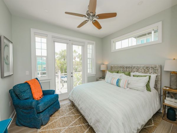 Anna Maria Island Holmes Beach Rental Home 6 Bedrooms
