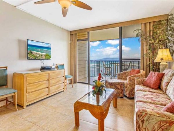 Oceanview Lahaina Vacation Condo One Bedroom